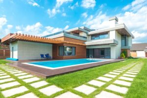 Como fazer a escolha de uma casa de luxo e alto padrão à venda?