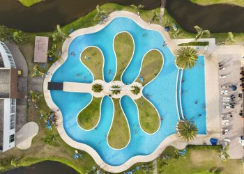 Terreno em Condominio com 300m², Dubai Resort em Capão da Canoa