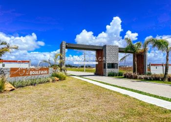 Casa com 72m², 2 dormitórios, 1 suíte, 2 vagas, Boulevard em Xangri-Lá