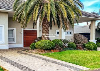 Casa Condominio com 520m², 6 dormitórios, 6 suítes, 3 vagas, Enseada Lagos em Xangri-lá