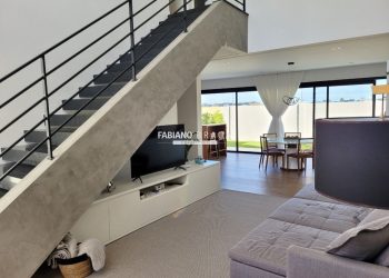 Sobrado com 175m², 3 dormitórios, 3 suítes, 4 vagas, Blue em Xangri-lá