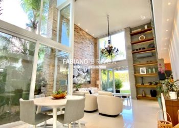 Sobrado com 401m², 6 dormitórios, 6 suítes, 4 vagas, Bosques de Atlântida em Xangri-lá