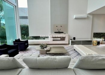 Sobrado com 372m², 5 dormitórios, 5 suítes, 2 vagas, Malibu em Xangri-lá