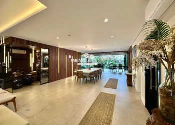 Sobrado com 468m², 5 dormitórios, 5 suítes, 2 vagas, Playa Vista em Xangri-lá