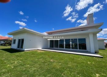 Casa Condominio com 451m², 5 dormitórios, 5 suítes, 2 vagas, Green Village Golf Club em Xangri-lá