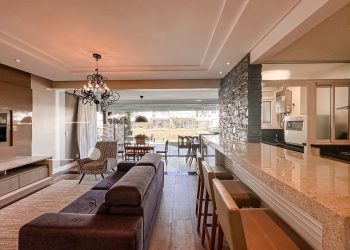 Apartamento com 130m², 2 dormitórios, 1 suíte, 2 vagas, Rossi Atlântida em Xangri-lá