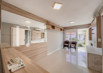 Casa Condominio com 70m², 3 dormitórios, 1 suíte, 2 vagas, Casa Hermosa em Xangri-lá