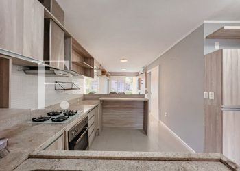 Casa Condominio com 70m², 3 dormitórios, 1 suíte, 2 vagas, Casa Hermosa em Xangri-lá