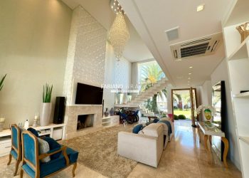 Sobrado com 373m², 5 dormitórios, 5 suítes, 2 vagas, Enseada Lagos em Xangri-lá