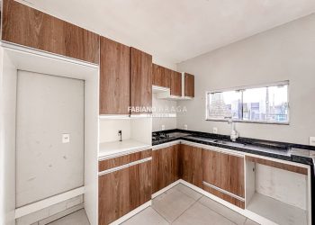 Casa com 60m², 2 dormitórios, 2 vagas, no bairro Rainha Do Mar em Xangri-Lá