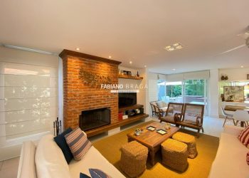 Sobrado com 240m², 4 dormitórios, 4 suítes, 2 vagas, Porto Coronado em Xangri-lá