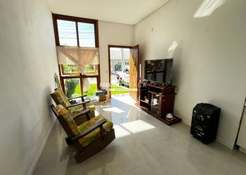 Casa com 97m², 3 dormitórios, 1 suíte, 1 vaga, no bairro Xangri-La em Xangri-Lá