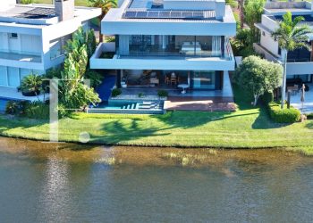 Casa Condominio com 455m², 5 dormitórios, 5 suítes, 2 vagas, Enseada Lagos em Xangri-lá