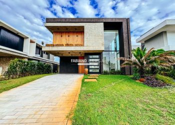 Sobrado com 360m², 5 dormitórios, 5 suítes, 2 vagas, Celebration em Xangri-lá