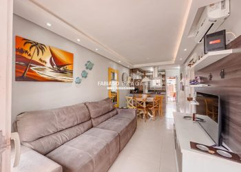 Casa Condominio com 70m², 3 dormitórios, 1 suíte, 1 vaga, Casa Hermosa em Xangri-lá