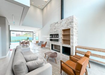 Sobrado com 227m², 4 dormitórios, 4 suítes, 2 vagas, Sunset em Xangri-lá