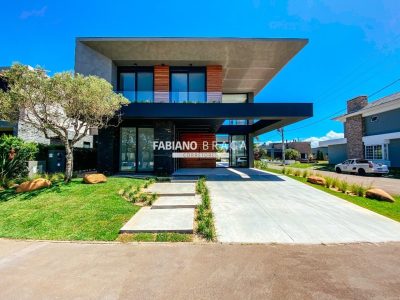 Sobrado com 320m², 5 dormitórios, 5 suítes, 2 vagas, Malibu em Xangri-lá