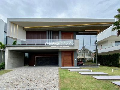 Sobrado com 482m², 6 dormitórios, 6 suítes, 4 vagas, Velas da Marina em Capão da Canoa