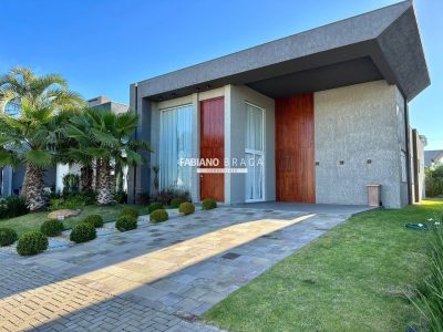 Casa Condominio com 200m², 4 dormitórios, 4 suítes, 2 vagas, Dubai Resort em Capão da Canoa