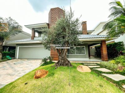 Sobrado com 495m², 5 dormitórios, 5 suítes, 2 vagas, Velas da Marina em Capão da Canoa