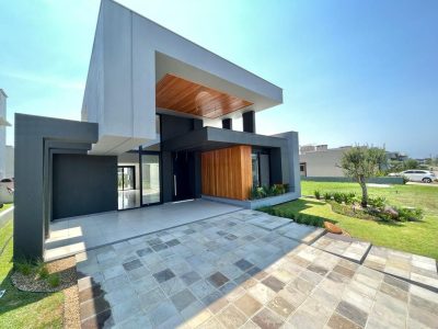 Casa Condominio com 188m², 4 dormitórios, 4 suítes, 2 vagas, Dubai Resort em Capão da Canoa