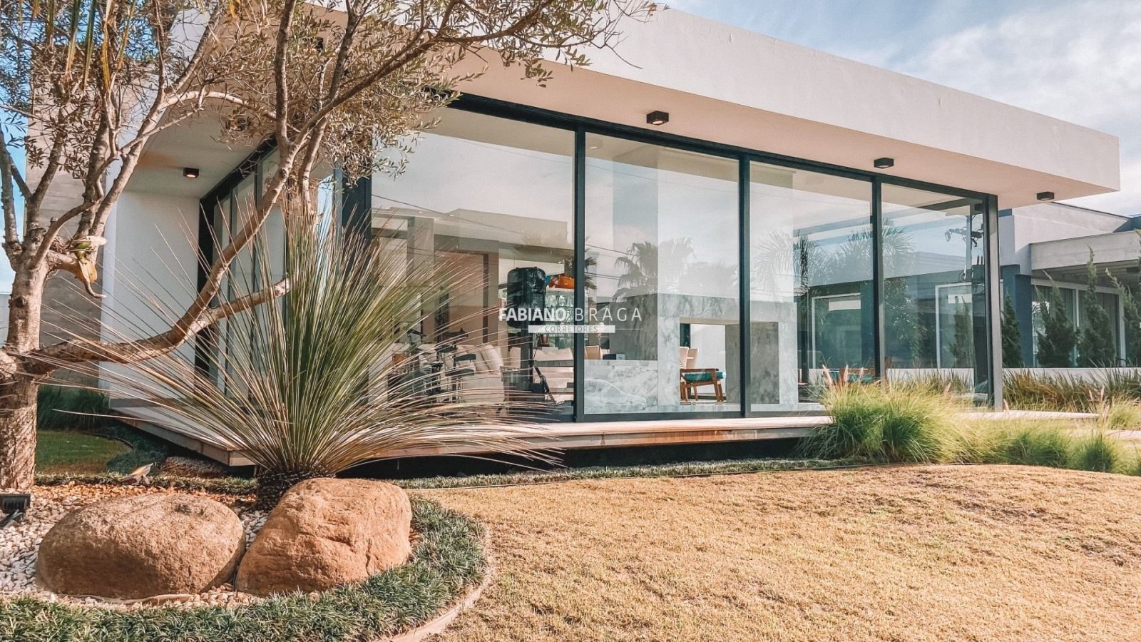 Casa Condominio com 204m², 4 dormitórios, 4 suítes, 2 vagas, Quintas do Lago em Xangri-lá