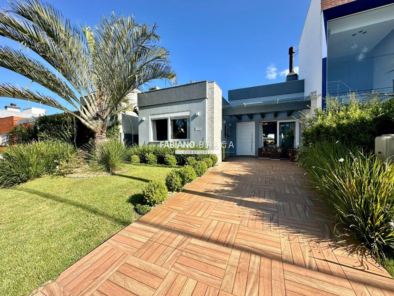 Casa Condominio com 142m², 3 dormitórios, 3 suítes, 2 vagas, Las Palmas em Xangri-lá