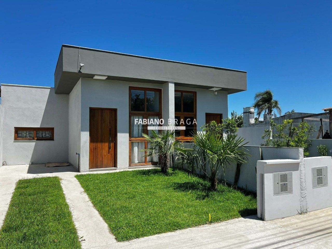Casa com 97m², 3 dormitórios, 1 suíte, 1 vaga, no bairro Xangri-La em Xangri-Lá