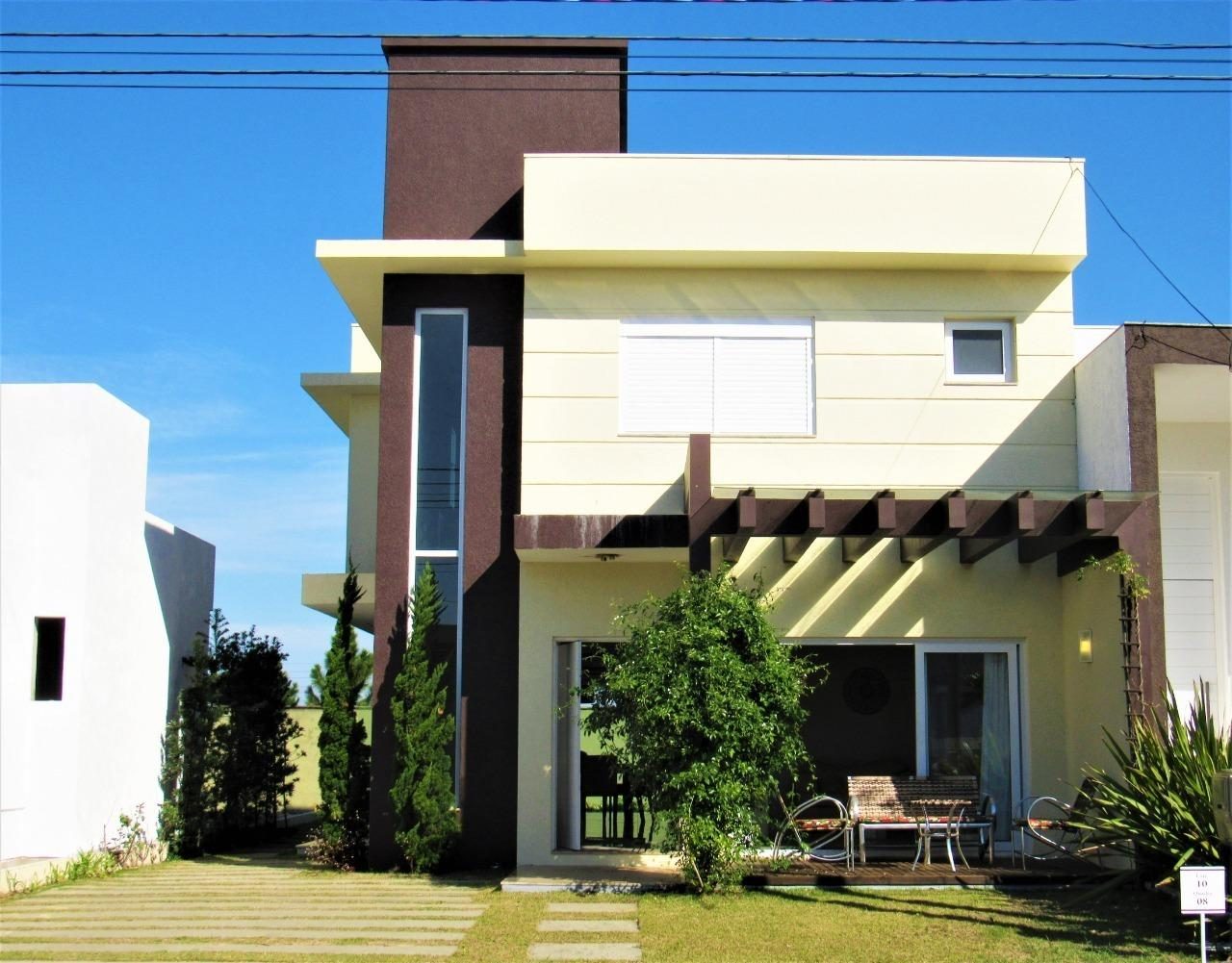 Sobrado com 202m², 3 dormitórios, 3 suítes, 2 vagas, Las Palmas em Xangri-lá