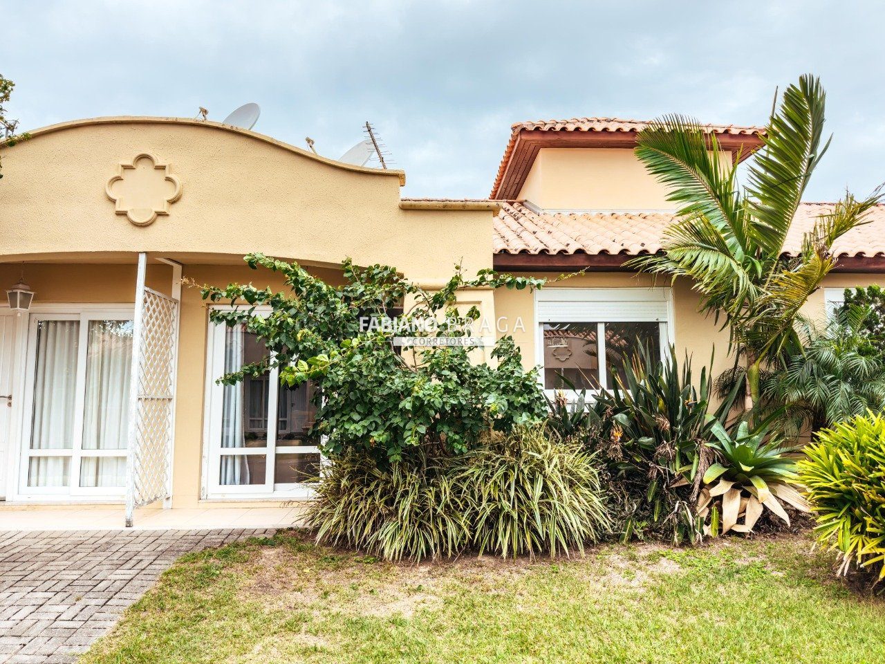Casa Condominio com 70m², 3 dormitórios, 1 suíte, 1 vaga, Casa Hermosa em Xangri-lá