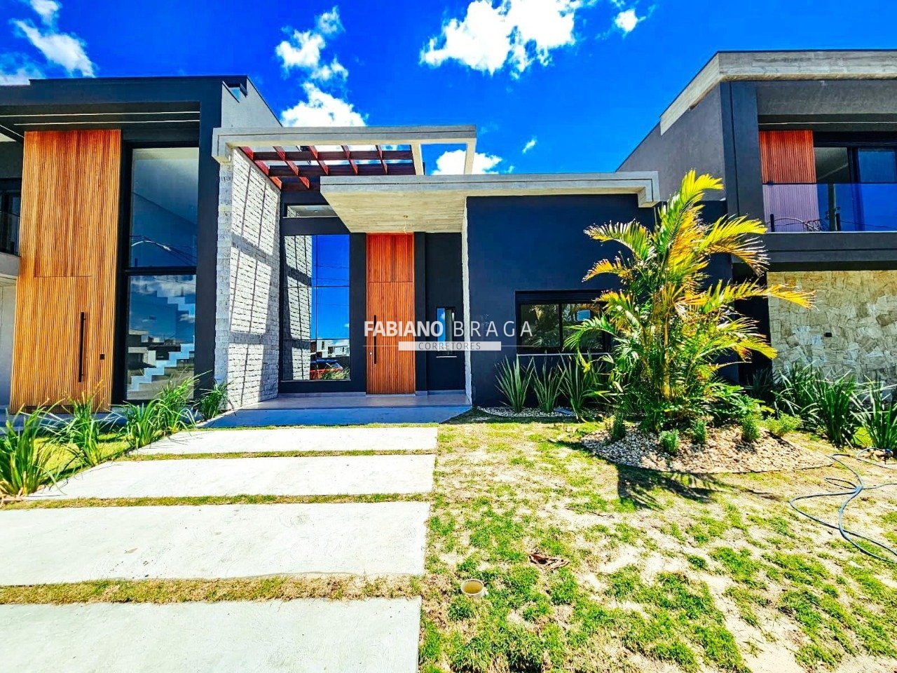 Casa Condominio com 151m², 4 dormitórios, 4 suítes, 2 vagas, Sunset em Xangri-lá