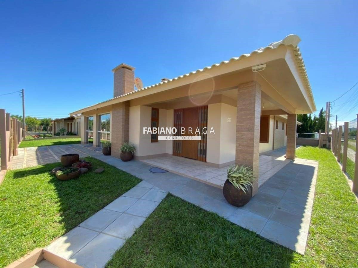 Casa com 229m², 5 dormitórios, 2 suítes, 2 vagas, no bairro Noiva Do Mar em Xangri-Lá