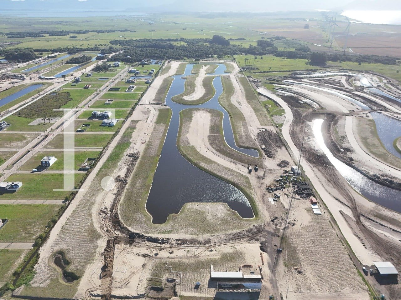 Terreno em Condomínio com 405m², Pleno Quatro Estações em Xangri-Lá
