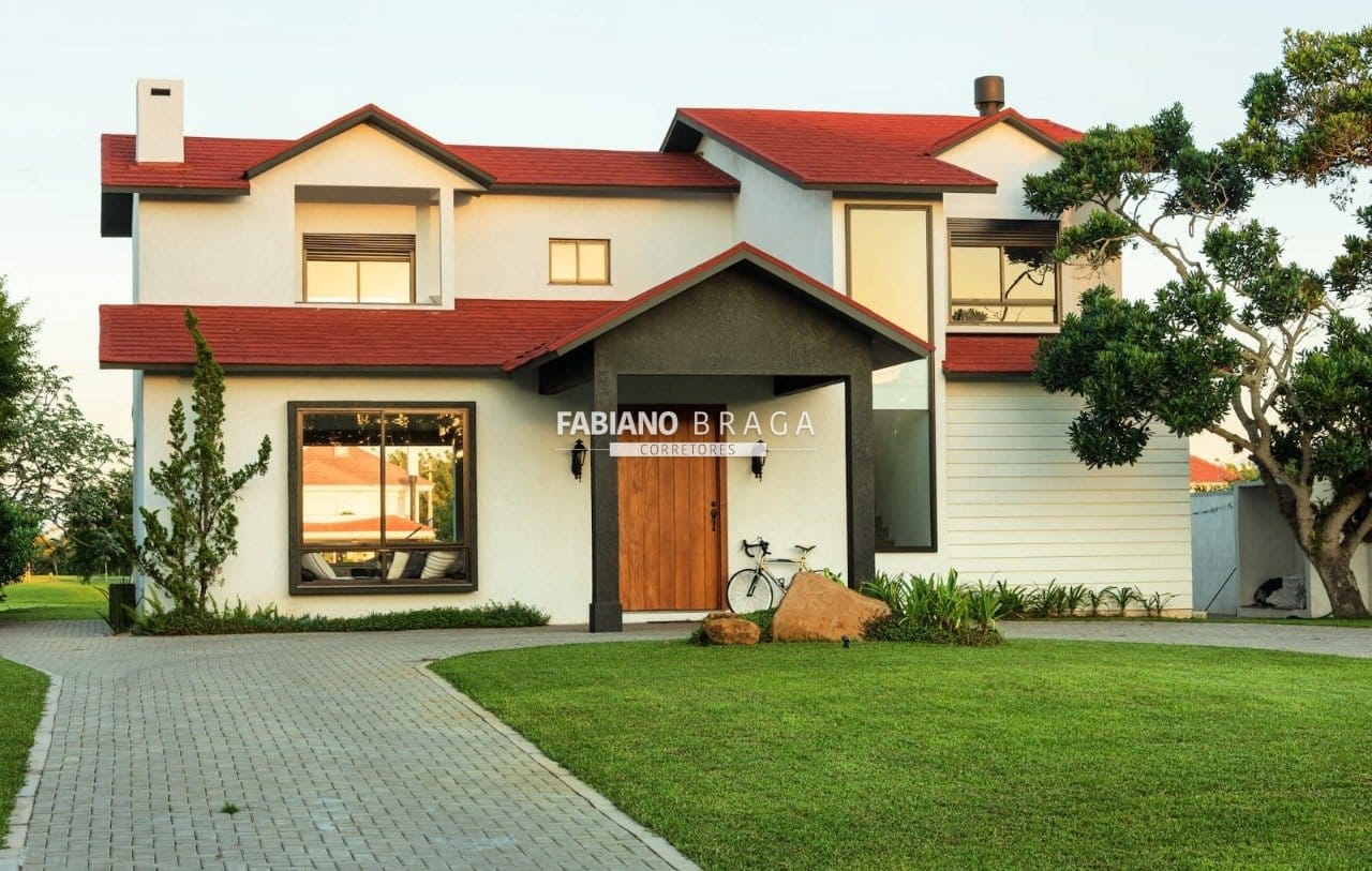 Sobrado com 290m², 4 dormitórios, 4 suítes, Green Village Golf Club em Xangri-Lá