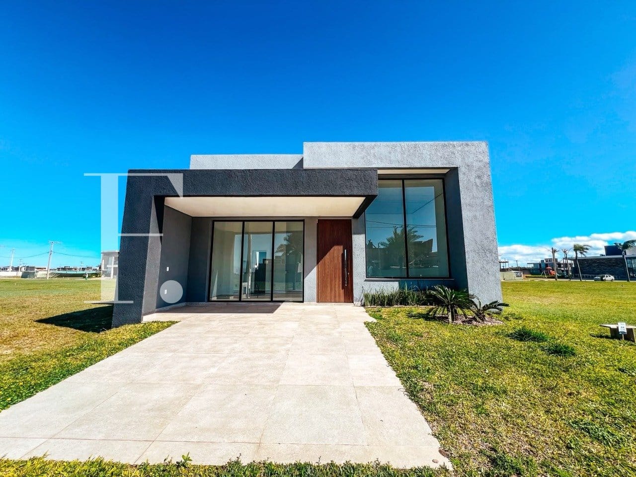 Casa Condomínio com 130m², 3 dormitórios, 3 suítes, 2 vagas, Allure Beach Condo em Xangri-Lá
