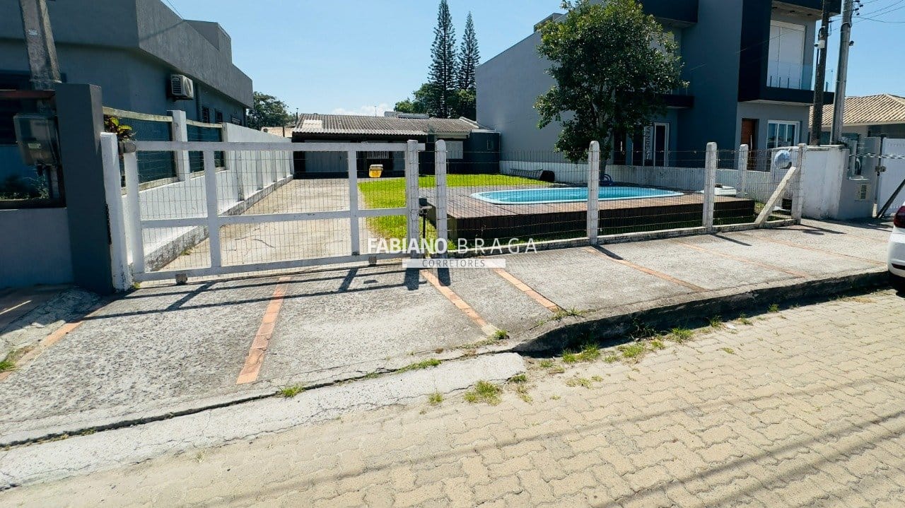 Terreno com 373m², no bairro Centro em Xangri-Lá