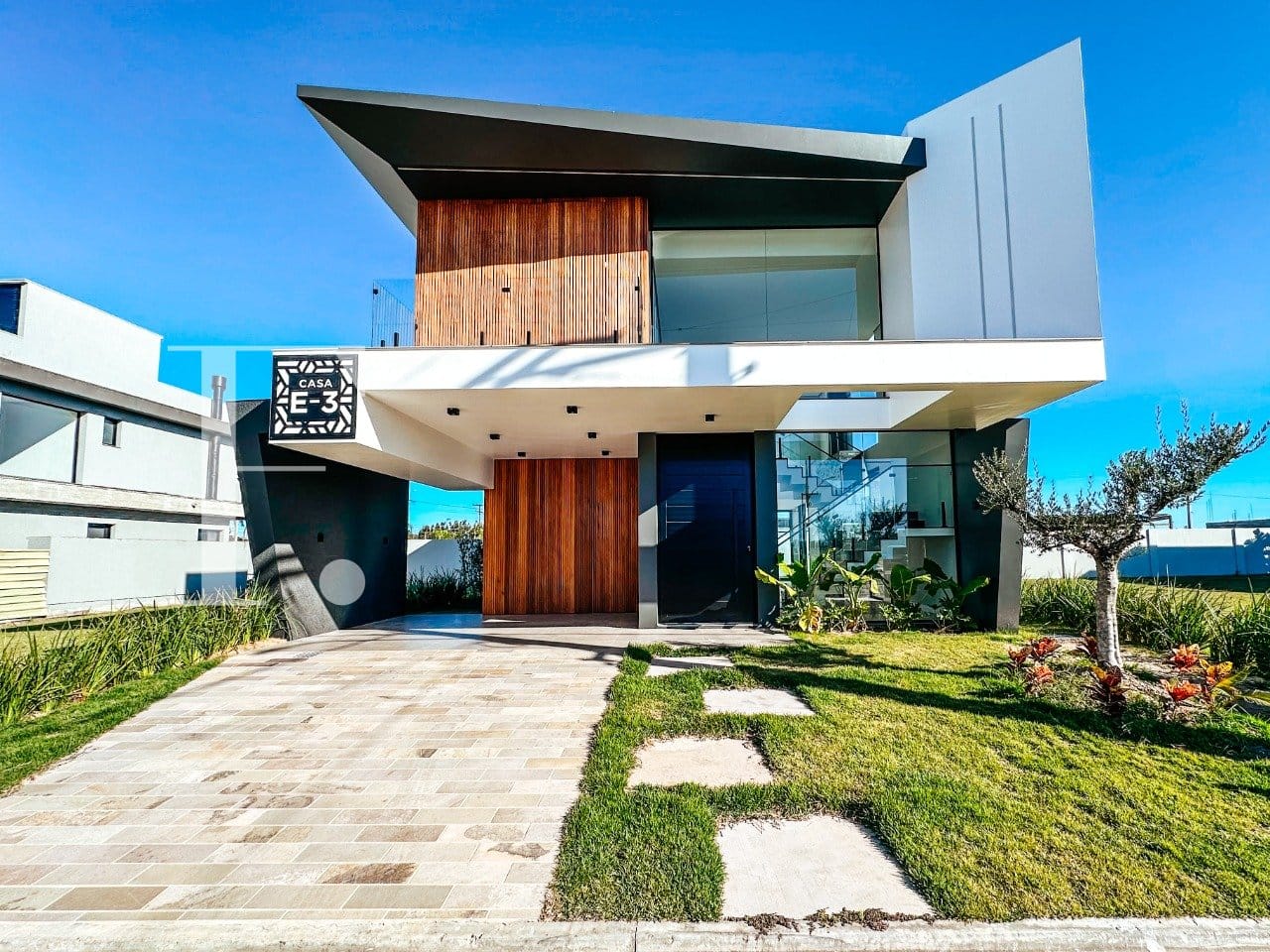 Sobrado com 250m², 5 dormitórios, 5 suítes, 2 vagas, Amare Home Resort em Xangri-Lá