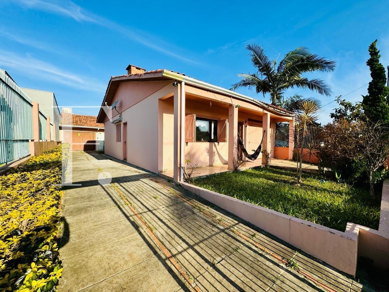 Casa com 180m², 4 dormitórios, 2 vagas, no bairro Rainha do Mar em Xangri-Lá