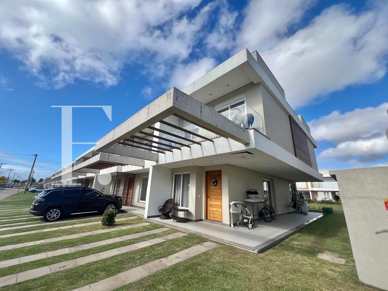Sobrado com 148m², 3 dormitórios, 1 suíte, 1 vaga, Murano em Capão da Canoa