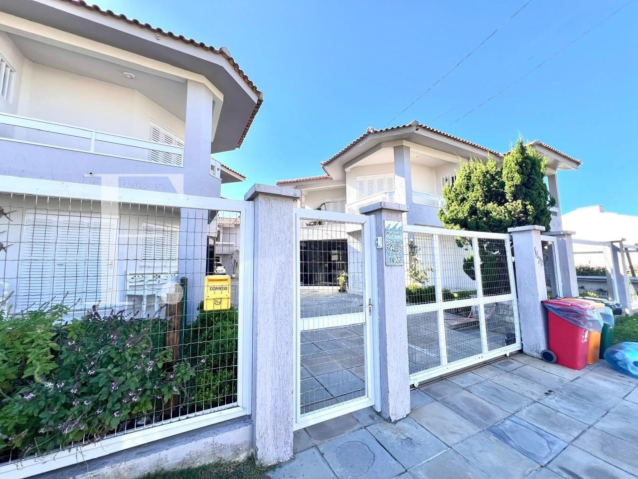 Duplex com 97m², 2 dormitórios, 1 vaga, Residencial Vivendas Costa Mar em Xangri-Lá