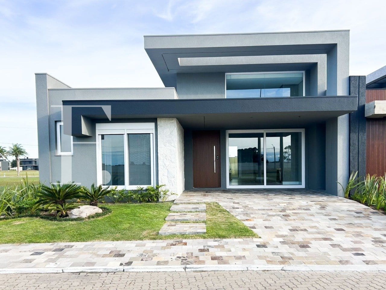 Casa Condomínio com 160m², 4 dormitórios, 4 suítes, 2 vagas, Allure Beach Condo em Xangri-Lá