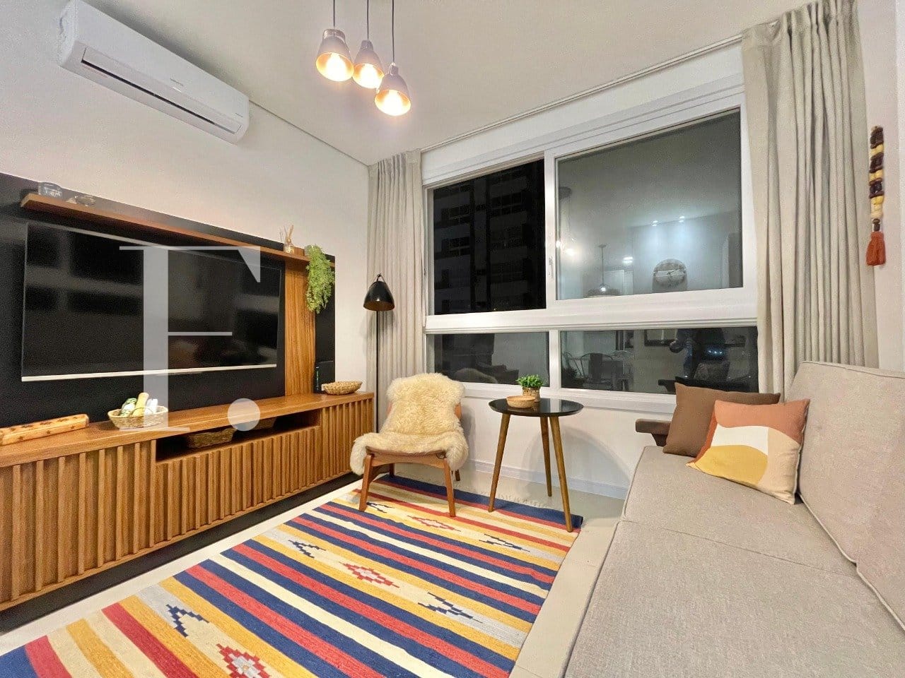 Apartamento com 77m², 2 dormitórios, 1 suíte, 1 vaga, Edifício Verano em Capão da Canoa