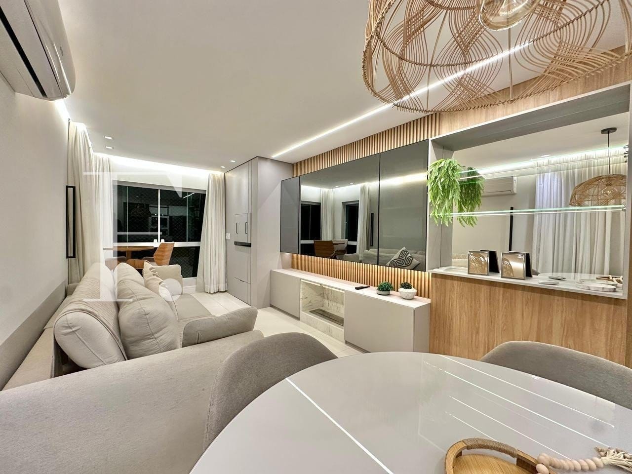 Apartamento com 75m², 2 dormitórios, 1 suíte, 1 vaga, Lewgoy em Capão da Canoa