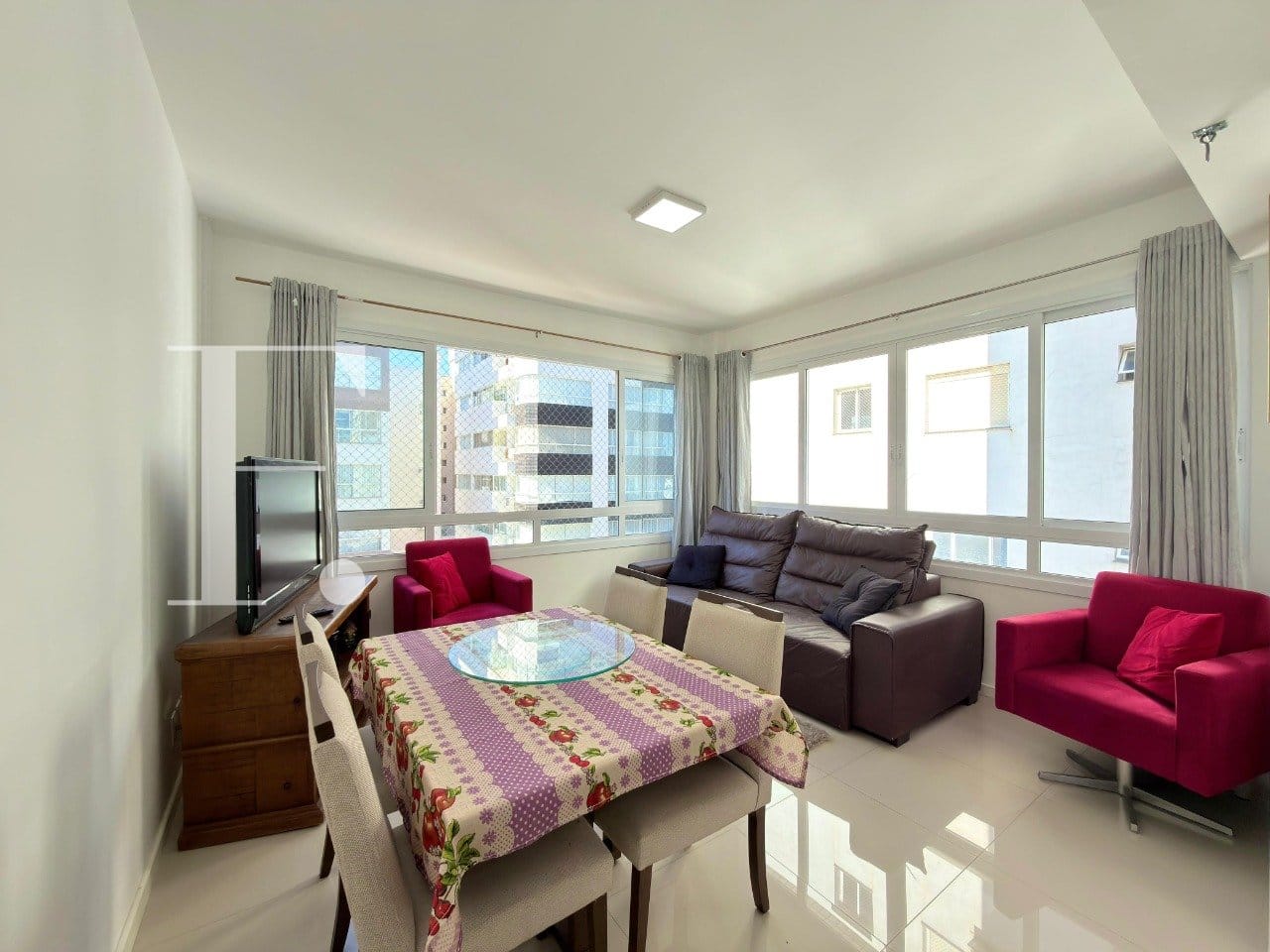 Apartamento com 76m², 2 dormitórios, 1 suíte, 1 vaga, Adriatico em Capão da Canoa