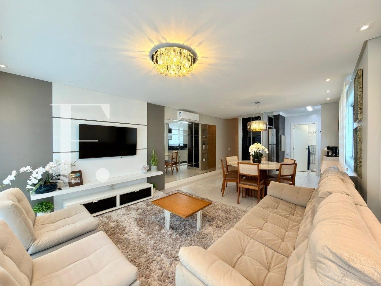 Apartamento com 106m², 3 dormitórios, 1 suíte, 1 vaga, Edifício Requinte em Capão da Canoa