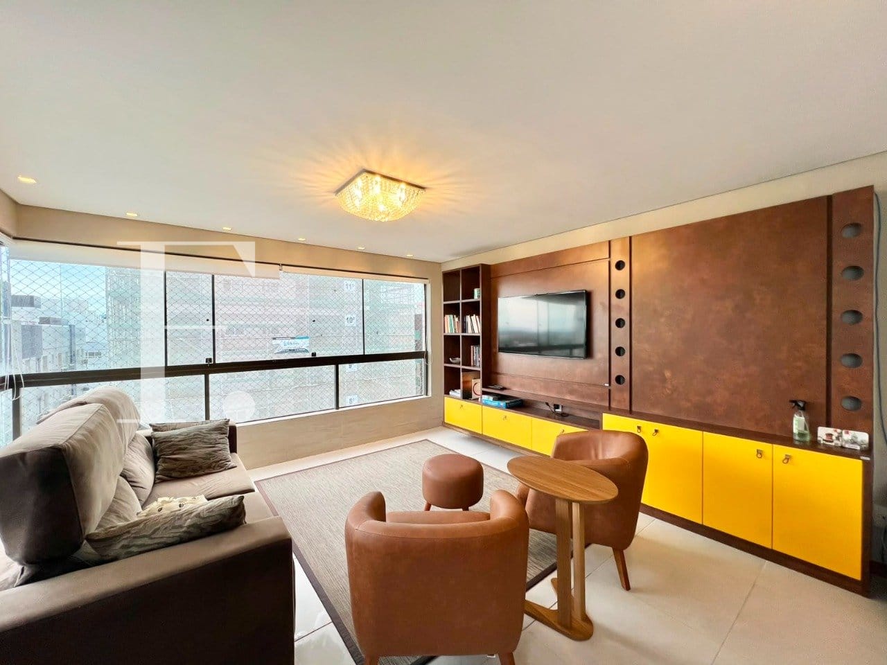 Apartamento com 161m², 3 dormitórios, 1 suíte, 2 vagas, Edifício Requinte em Capão da Canoa