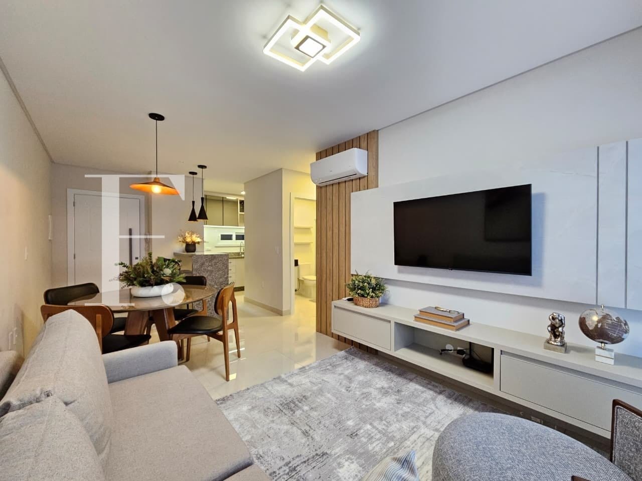 Apartamento com 63m², 2 dormitórios, 1 suíte, 2 vagas, Edifício Premium em Capão da Canoa