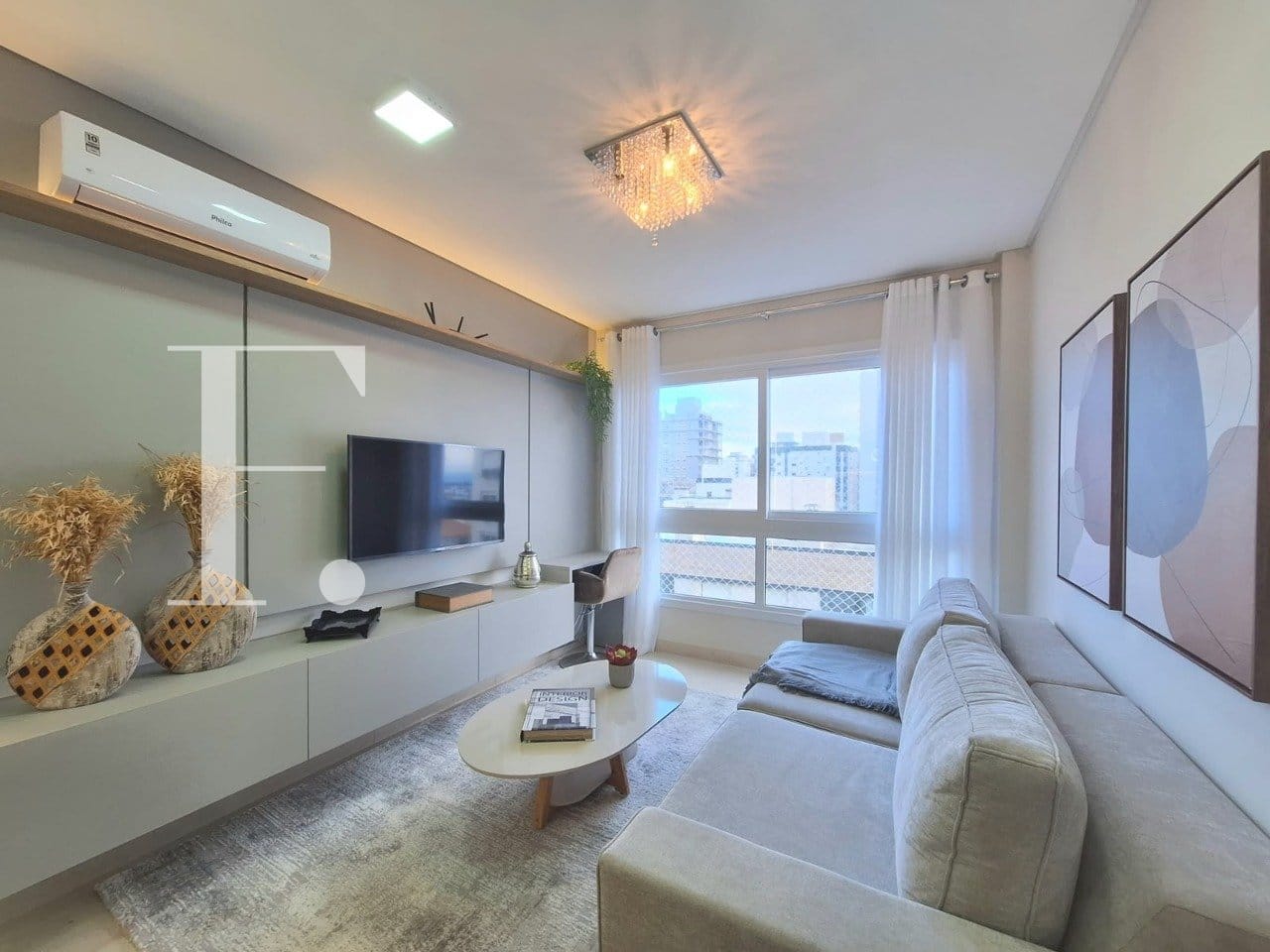 Apartamento com 69m², 2 dormitórios, 1 suíte, 1 vaga, Edifício Premium em Capão da Canoa