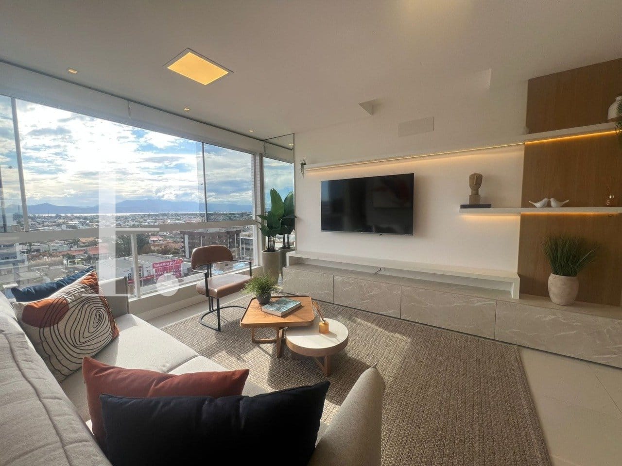 Apartamento com 64m², 2 dormitórios, 1 suíte, 1 vaga, Maiara Martinello em Capão da Canoa