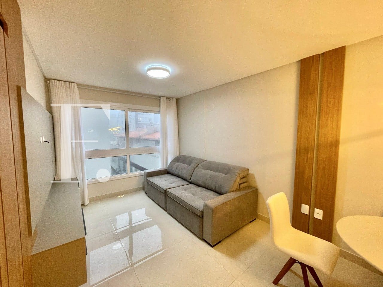 Apartamento com 69m², 2 dormitórios, 1 suíte, 1 vaga, Edifício Premium em Capão da Canoa